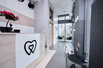 CENTRUM STOMATOLOGICZNE Jahromi-Kloss, implanty Bydgoszcz, ortodonta Bydgoszcz, protetyka Bydgoszcz